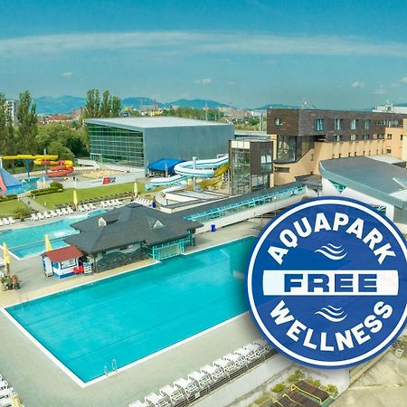 Hotel Aquacity Seasons Poprad Luaran gambar