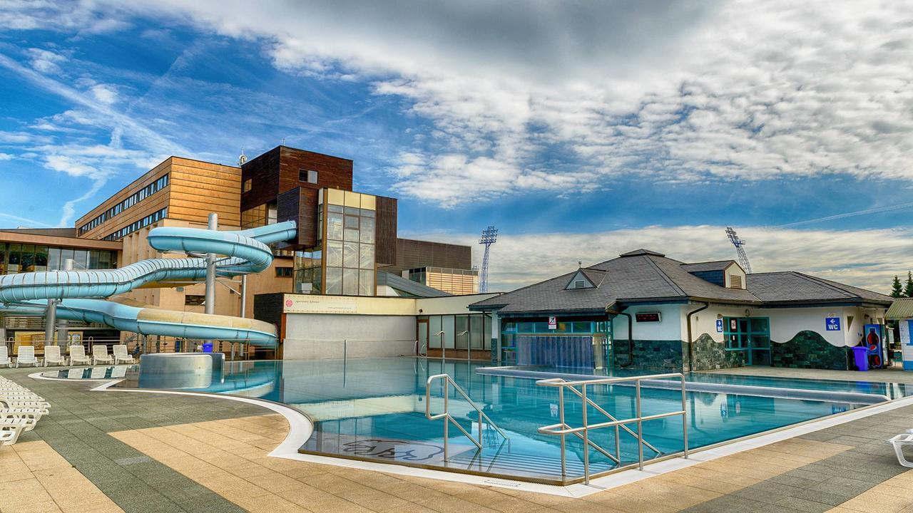 Hotel Aquacity Seasons Poprad Luaran gambar