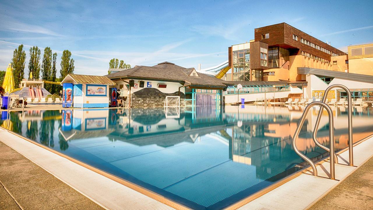 Hotel Aquacity Seasons Poprad Luaran gambar