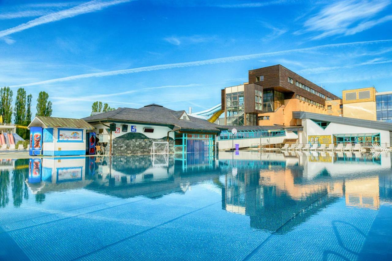 Hotel Aquacity Seasons Poprad Luaran gambar