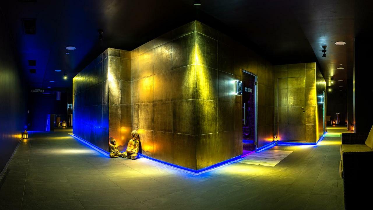 Hotel Aquacity Seasons Poprad Luaran gambar