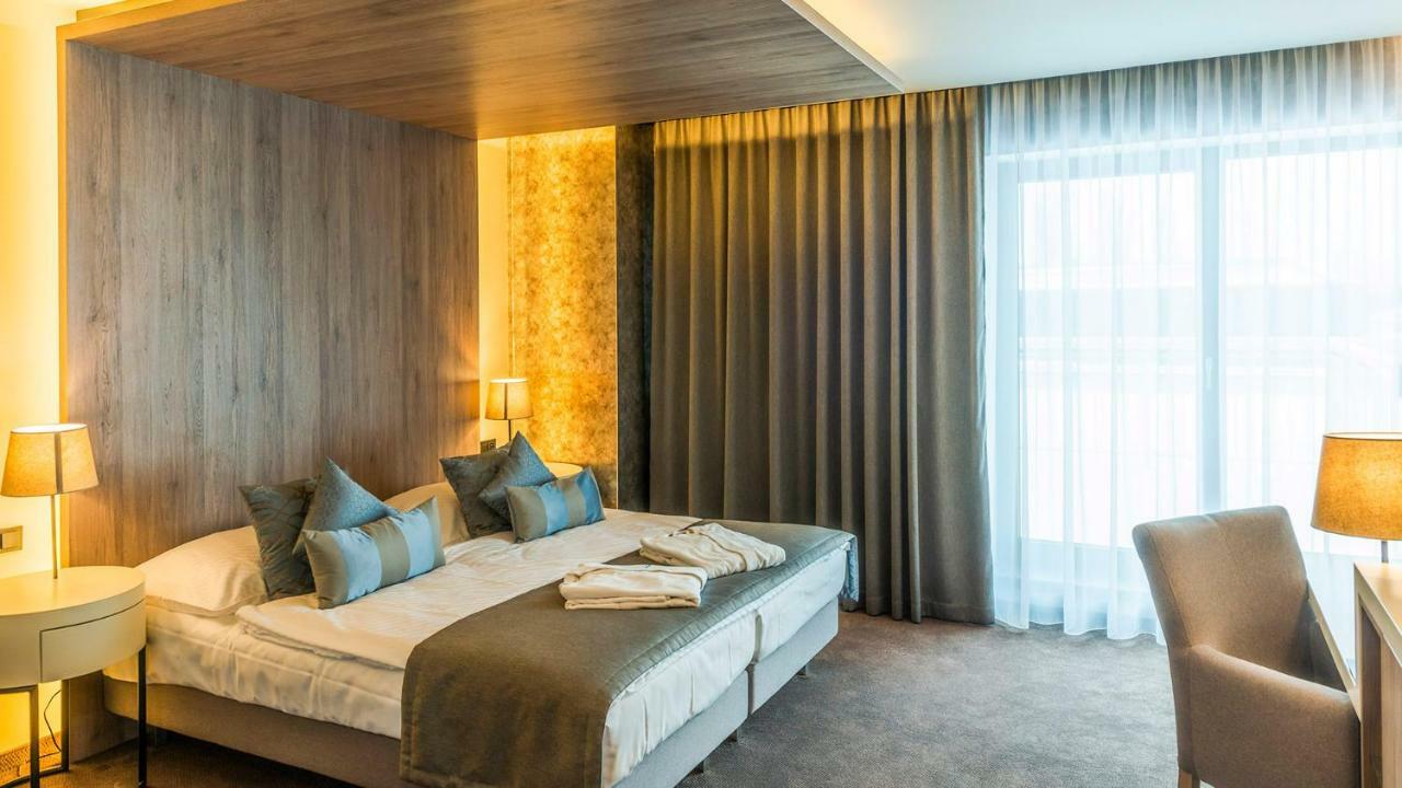 Hotel Aquacity Seasons Poprad Luaran gambar