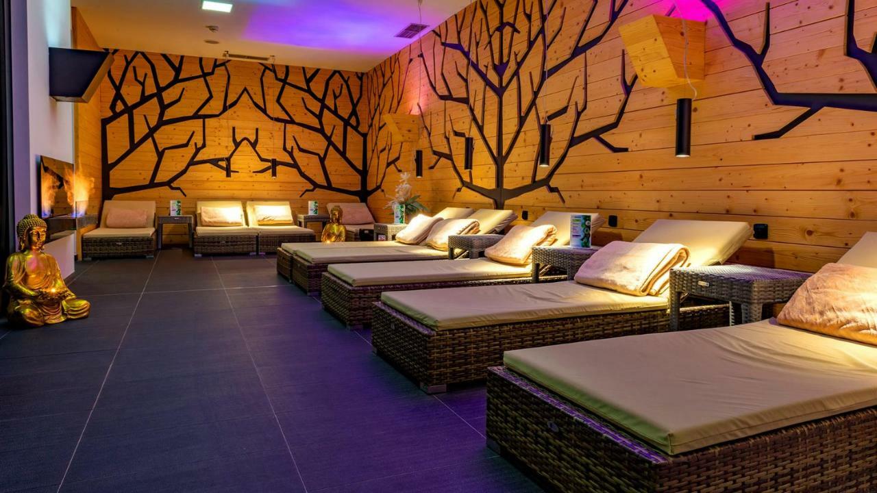 Hotel Aquacity Seasons Poprad Luaran gambar